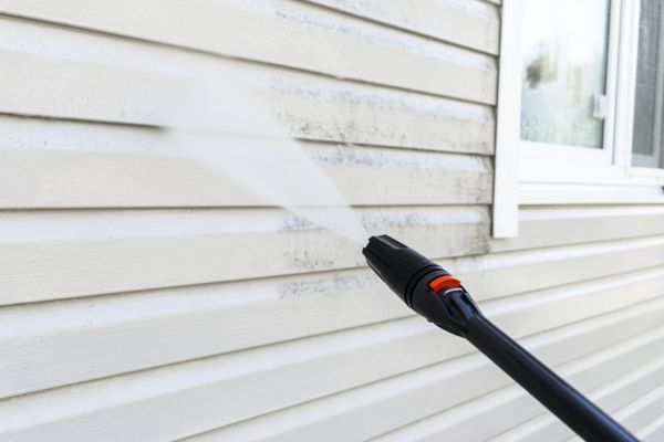 Vinyl Siding Washing in Cedar Park