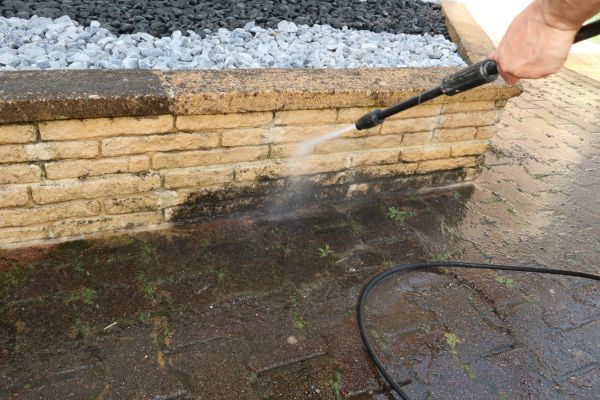 Retaining Wall Power Washing in Cedar Park