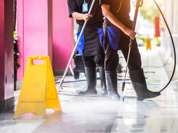 Store Powerwashing in Cedar Park